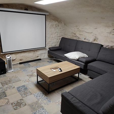 Maison 2 Chambres 100M Du Theatre Antique Avec Salle Cinema Orange  Exterior photo